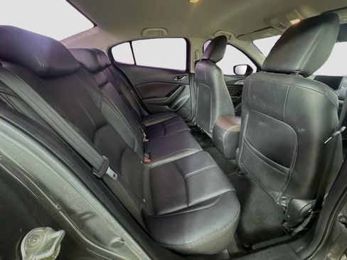 Used 2018 MAZDA MAZDA3 Touring image 30