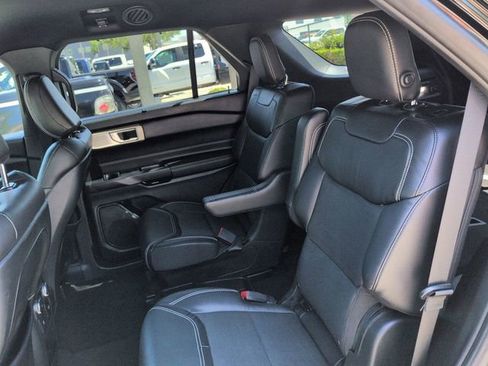 Certified 2020 Ford Explorer ST w/ ST High-Performance Pack image 14