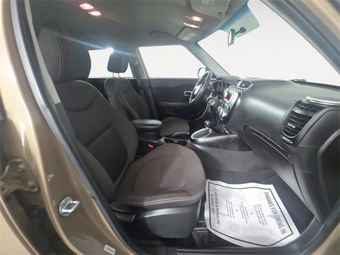 Used 2015 Kia Soul image 15