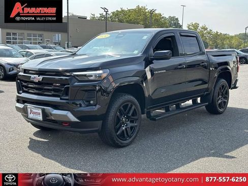 Used 2024 Chevrolet Colorado Z71 w/ Z71 Convenience Package 2 AWD/4WD image 4