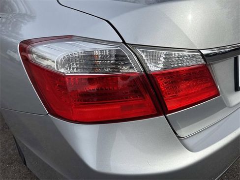 Used 2013 Honda Accord LX image 11
