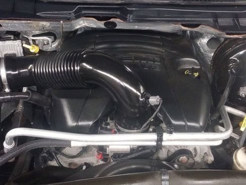 Used 2015 RAM 2500 SLT image 10