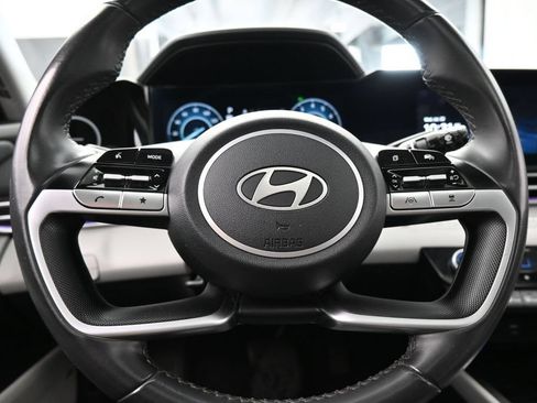 Used 2024 Hyundai Elantra Limited FWD image 27