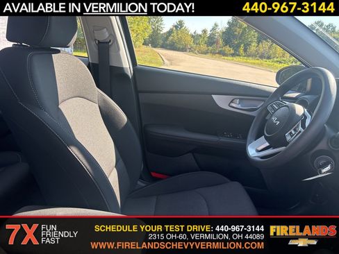Used 2024 Kia Forte LXS w/ LXS Technology Package image 24