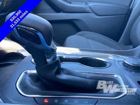 Used 2023 Chevrolet Traverse LT FWD image 21