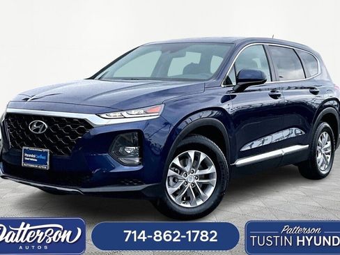 Used 2019 Hyundai Santa Fe SE image 1