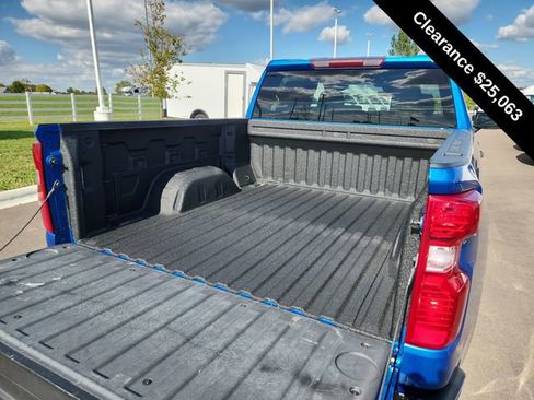 Used 2022 Chevrolet Silverado 1500 Custom image 29