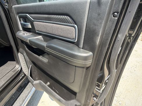 Used 2025 RAM 2500 Big Horn AWD/4WD image 18