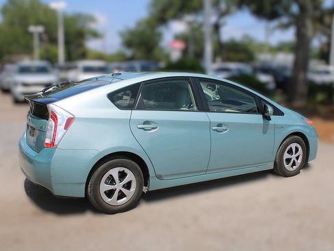 Used 2015 Toyota Prius Four FWD image 6