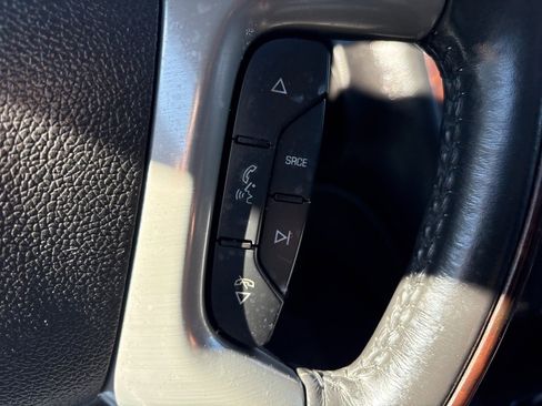 Used 2014 GMC Yukon Denali image 23