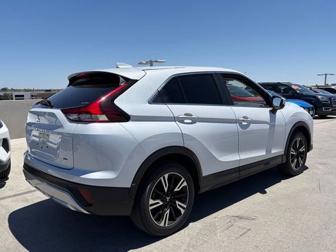 Used 2023 Mitsubishi Eclipse Cross SE AWD/4WD image 3