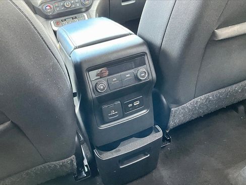 Used 2021 GMC Acadia SLE w/ Driver Convenience Package image 31