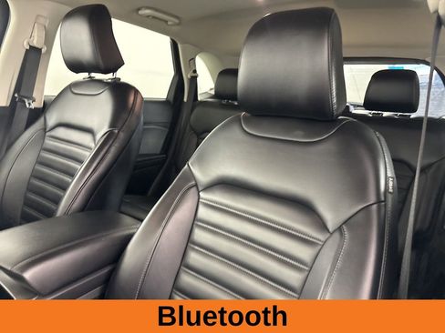 Used 2024 Ford Edge SEL image 9