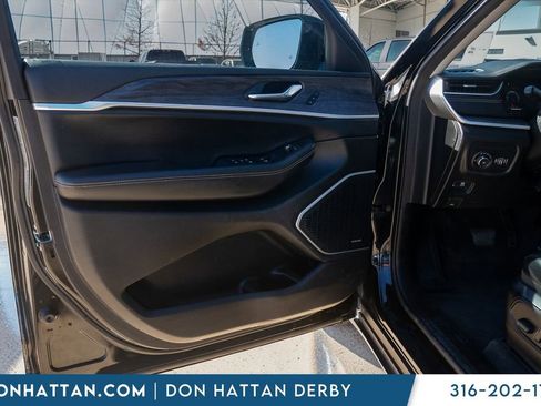 Used 2021 Jeep Grand Cherokee L Limited image 15