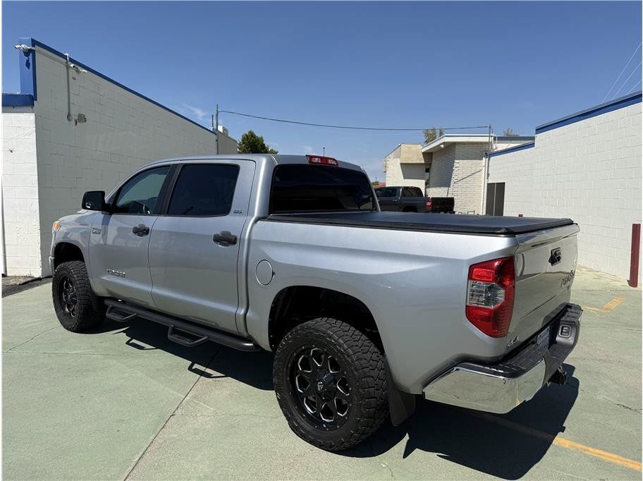 Used 2014 Toyota Tundra SR5 AWD/4WD image 8
