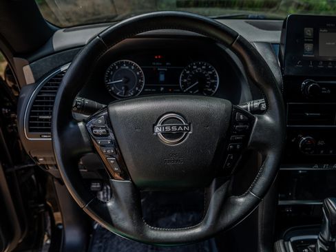 Used 2022 Nissan Armada SL w/ Midnight Edition Package RWD image 16