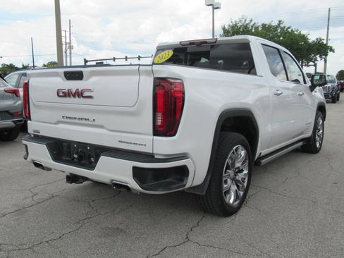 Used 2023 GMC Sierra 1500 Denali w/ Denali Reserve Package AWD/4WD image 7