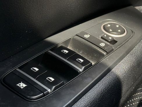 Used 2019 Kia Forte LXS FWD image 31