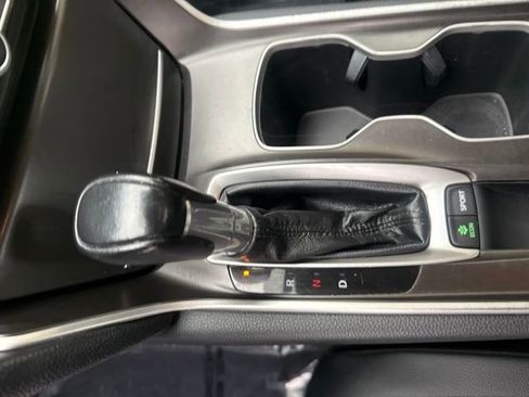 Used 2019 Honda Accord Sport image 18