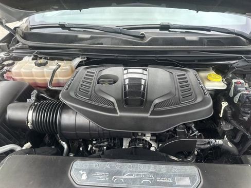 Used 2024 Jeep Wagoneer Series II w/ Flexible Seating Group image 35