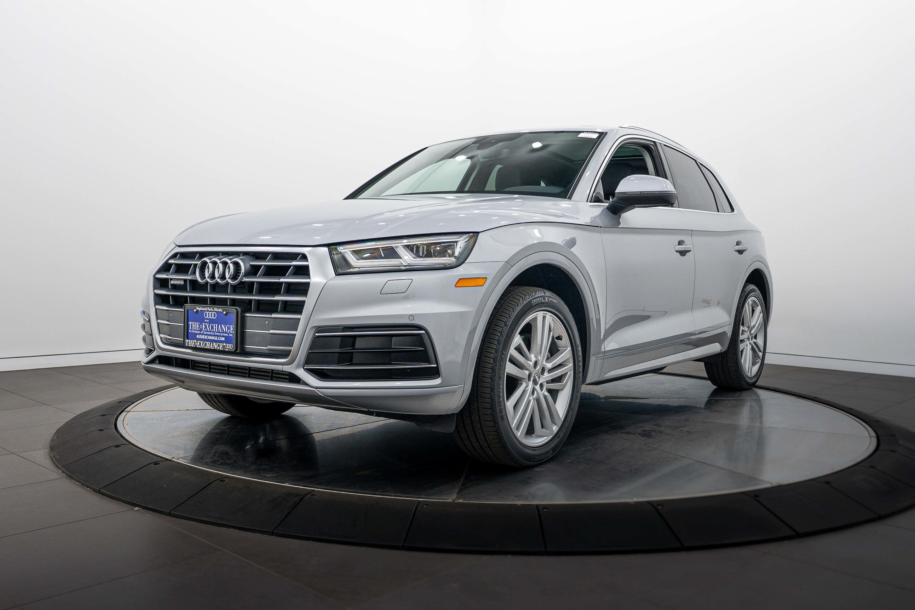 Used 2019 Audi Q5 2.0T Premium Plus w/ Premium Plus Package AWD/4WD image 6