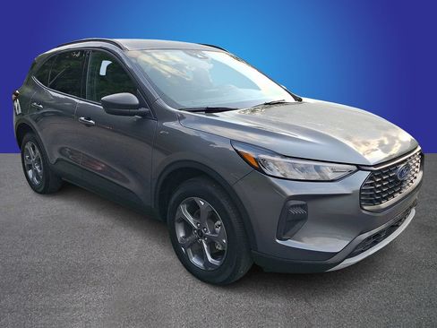 Used 2026 Ford Escape ST-Line AWD/4WD image 3
