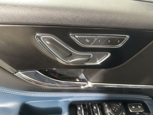 Used 2020 Lincoln Corsair Reserve w/ Equipment Group 201A AWD/4WD image 10