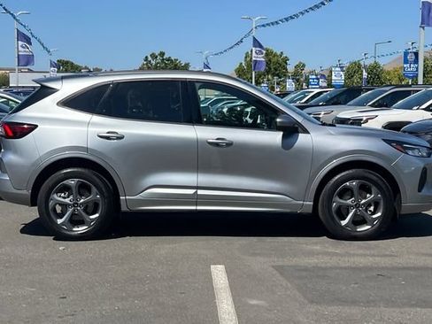 Used 2023 Ford Escape ST-Line Select w/ Class II Trailer Tow Package AWD/4WD image 3