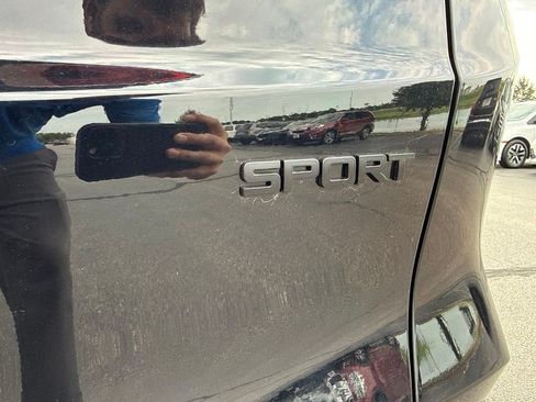 Used 2025 Honda CR-V Sport image 8