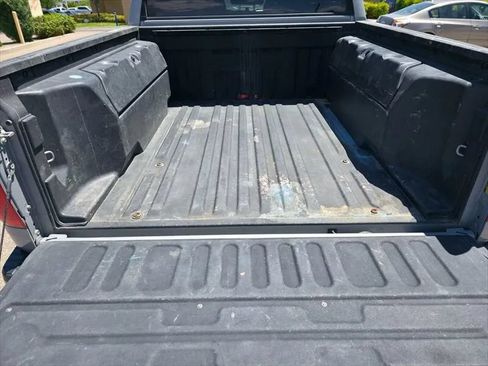 Used 2021 Toyota Tundra SR5 w/ Trail Edition AWD/4WD image 12