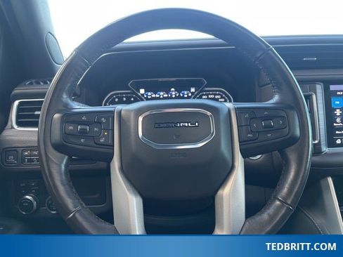 Used 2021 GMC Yukon XL Denali image 28