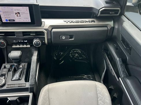 Used 2024 Toyota Tacoma SR5 AWD/4WD image 30
