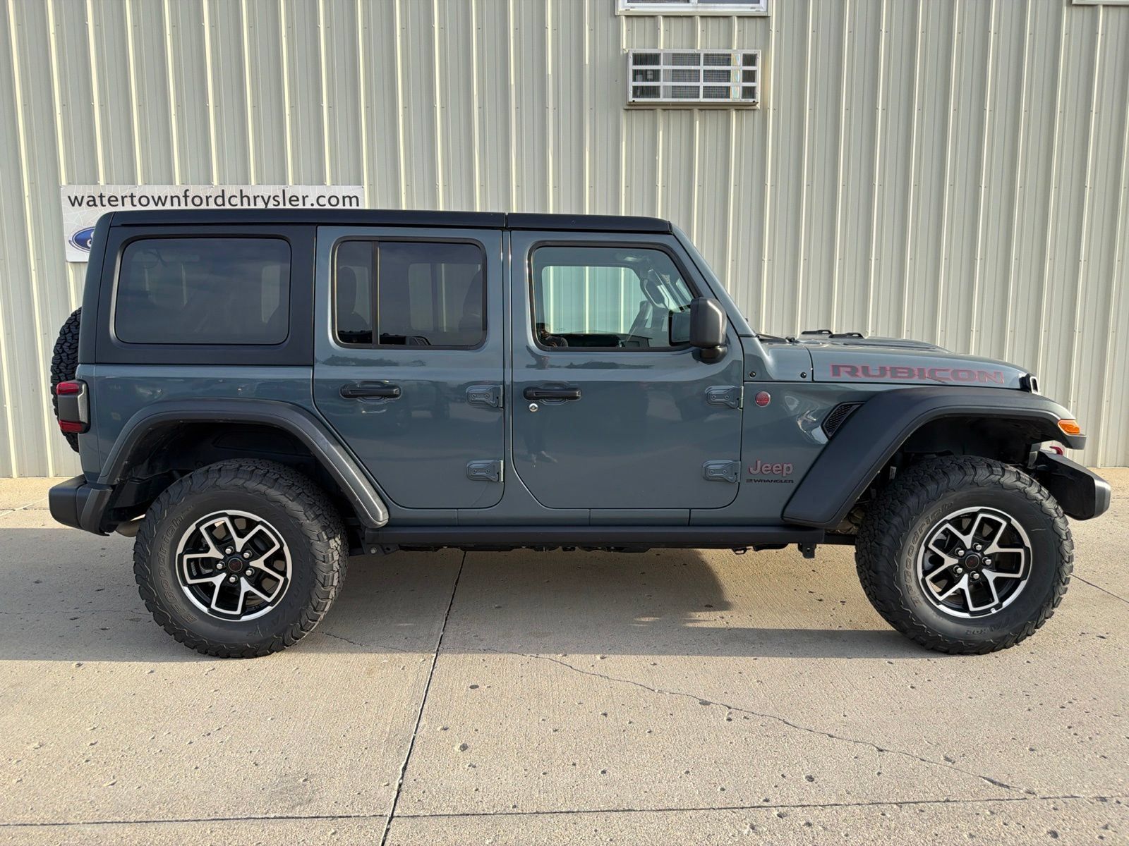Used 2026 Jeep Wrangler Unlimited Rubicon AWD/4WD image 1