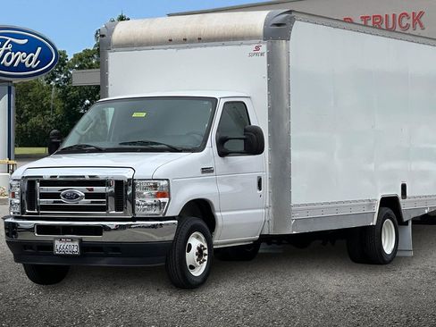 Used 2021 Ford E-450 and Econoline 450 Super Duty w/ Power Windows & Locks Group image 8