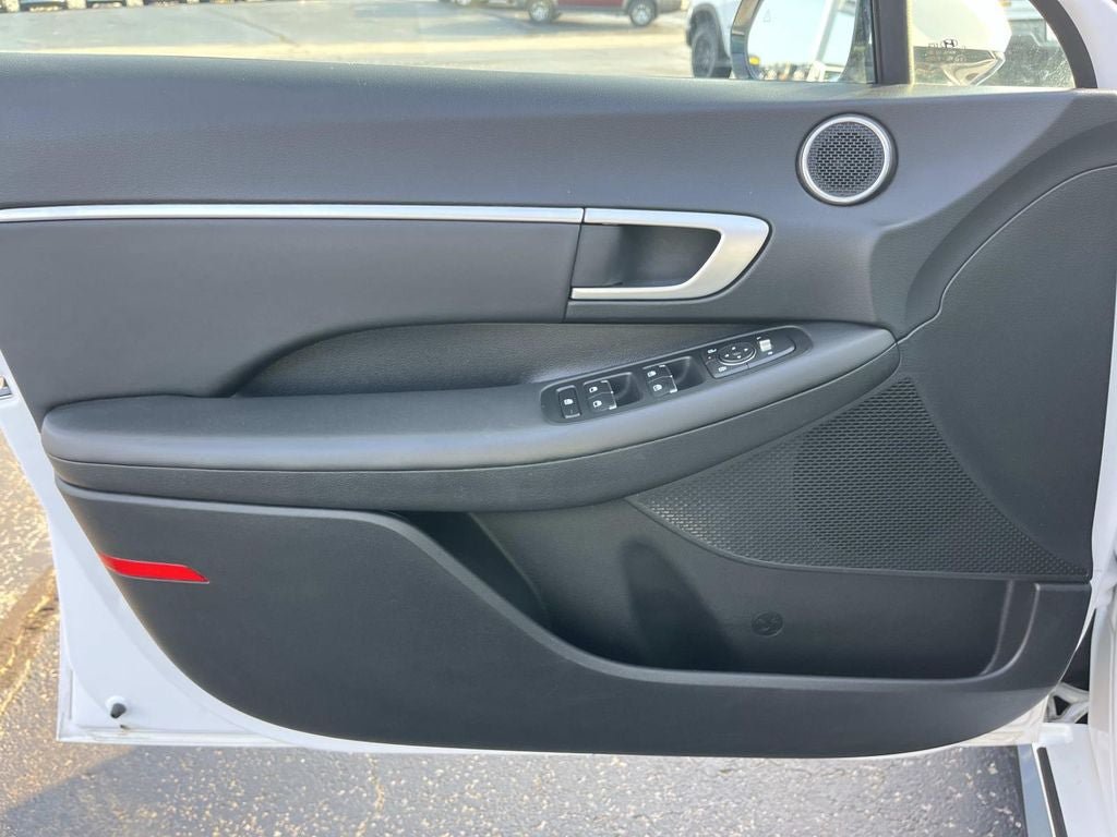Used 2025 Hyundai Sonata SEL FWD image 25