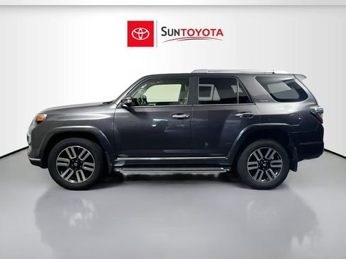 Used 2018 Toyota 4Runner Limited AWD/4WD image 7