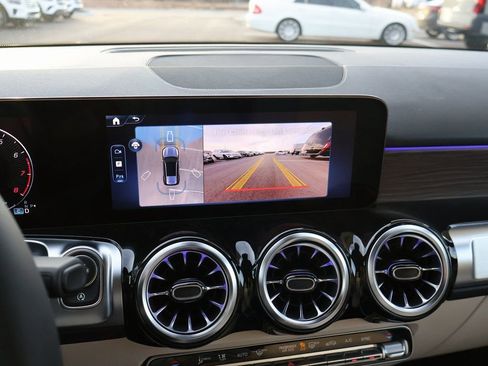 New 2026 Mercedes-Benz GLB 250 4MATIC image 25