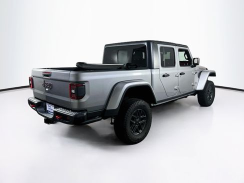 Used 2020 Jeep Gladiator Rubicon AWD/4WD image 5