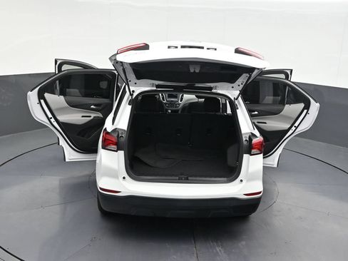 Used 2024 Chevrolet Equinox LS FWD image 37