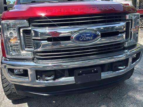 Used 2018 Ford F250 XLT w/ XLT Premium Package AWD/4WD image 31