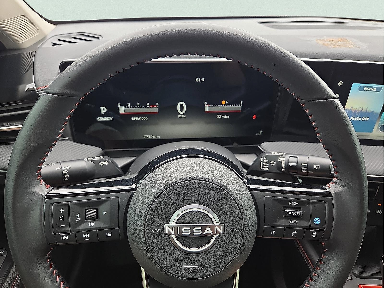 Used 2025 Nissan Kicks SR AWD/4WD image 24