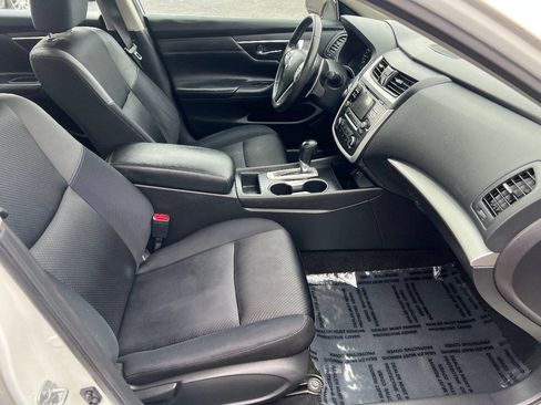 Used 2016 Nissan Altima 2.5 SR FWD image 24