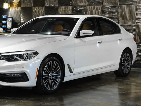 Used 2018 BMW 540i xDrive w/ Premium Package AWD/4WD image 9