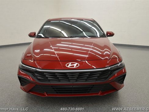 Used 2024 Hyundai Elantra SEL FWD image 5