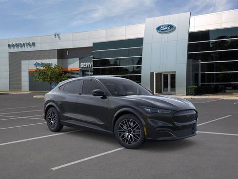 New 2025 Ford Mustang Mach-E Premium image 7