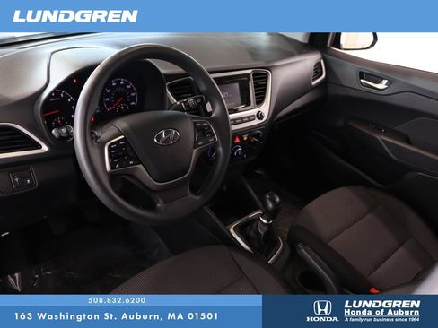 Used 2021 Hyundai Accent SE FWD image 8
