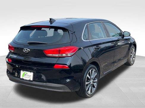 Used 2018 Hyundai Elantra GT FWD image 6