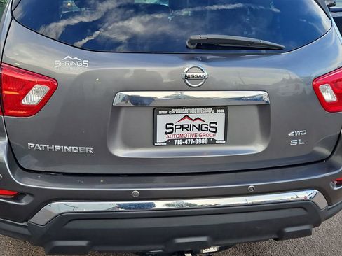 Used 2019 Nissan Pathfinder SL image 19