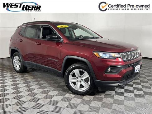 Certified 2022 Jeep Compass Latitude AWD/4WD image 1
