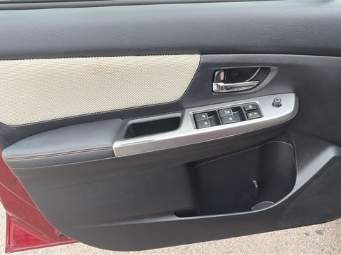 Used 2016 Subaru Crosstrek 2.0i Premium image 12